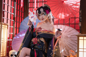 美媒称特朗普“一边准备谈判一边握拳”