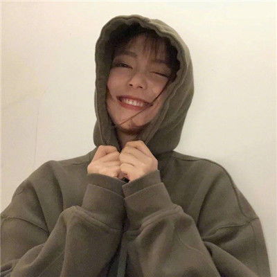 高校回应大学生兼职送外卖被处分